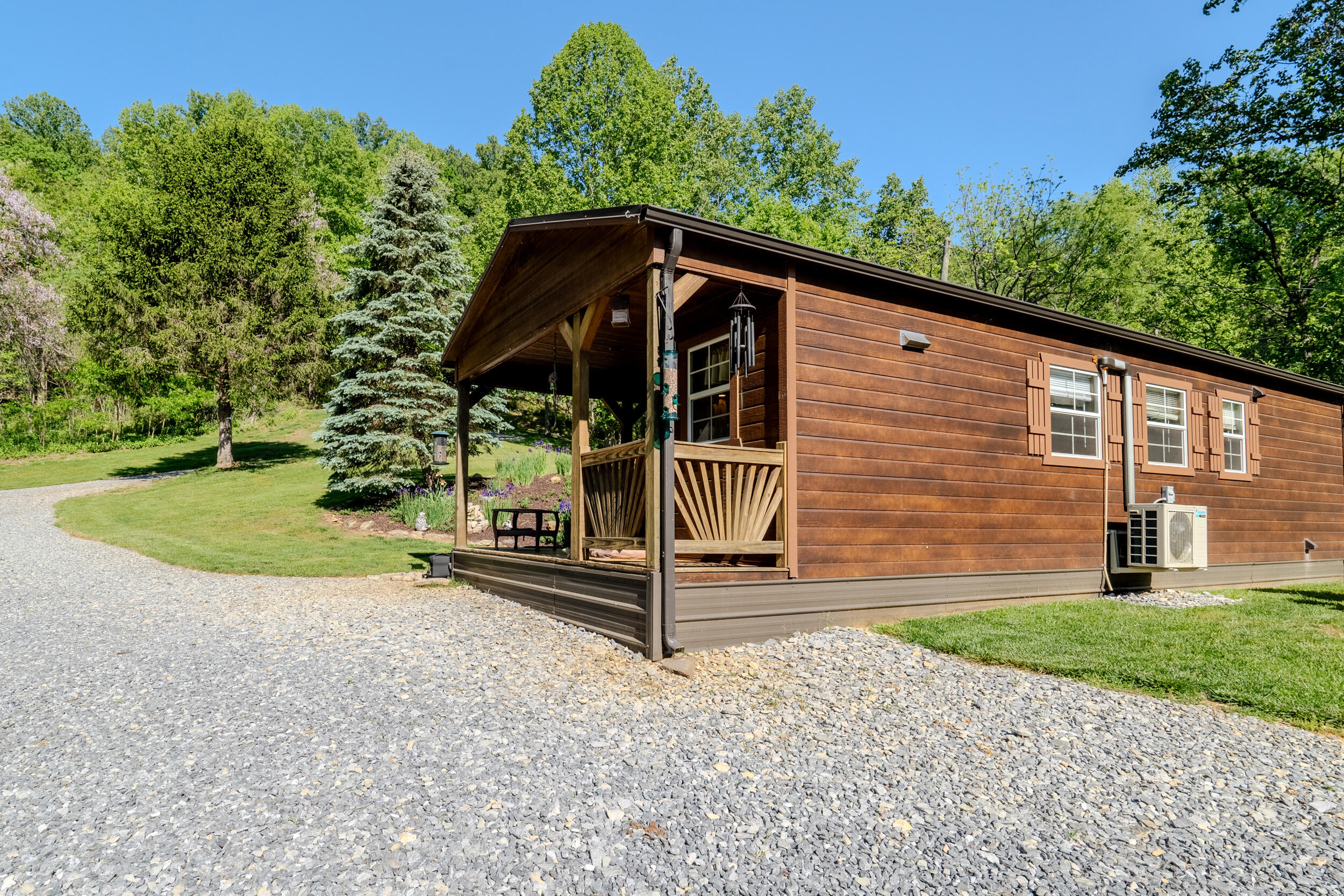 2100 Nemmo Road Vinton, VA 24179 - Photo 20 of 38 a view of a house with backyard and a tree