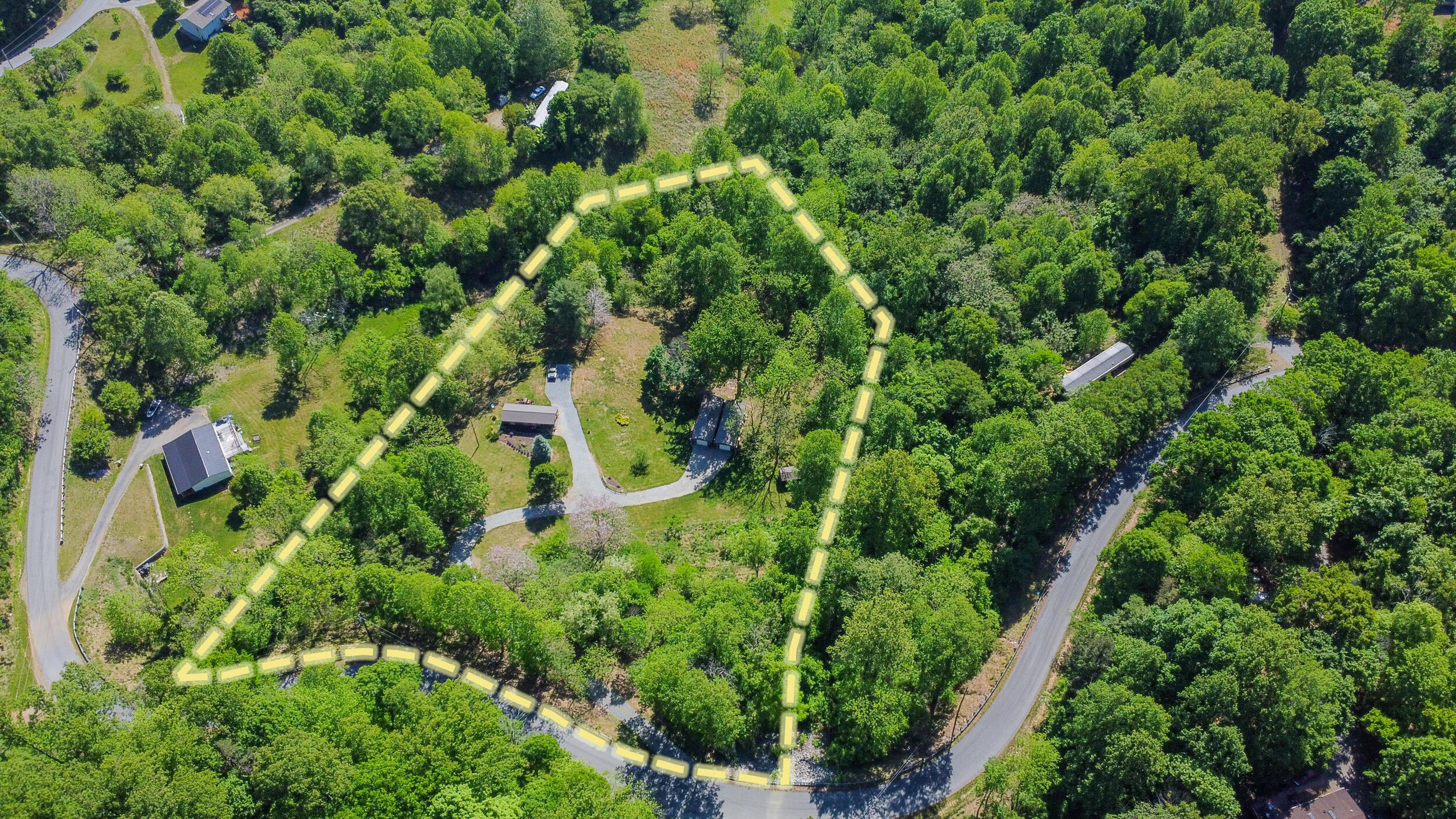 2100 Nemmo Road Vinton, VA 24179 - Photo 29 of 38 an aerial view of residential house with outdoor space and trees all around