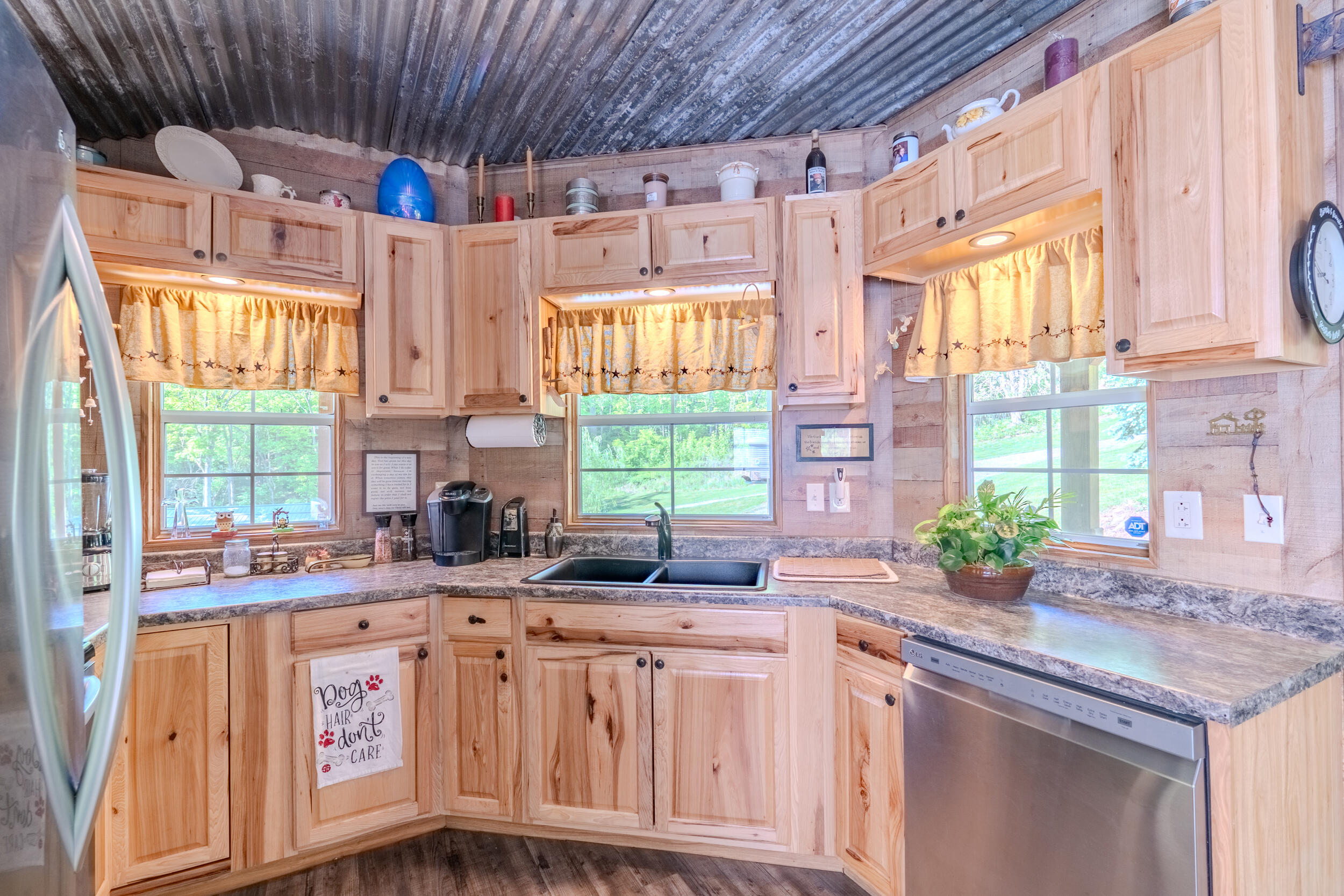 2100 Nemmo Road Vinton, VA 24179 - Photo 3 of 38 a kitchen with stainless steel appliances a sink and a window