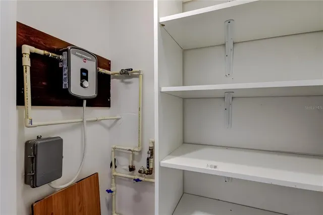 a hallway with closet