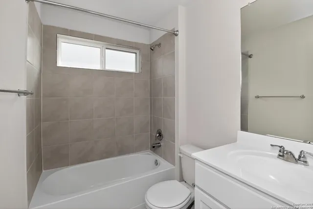 $1,895 | 13129 Needle Grass, San Antonio, TX 78254