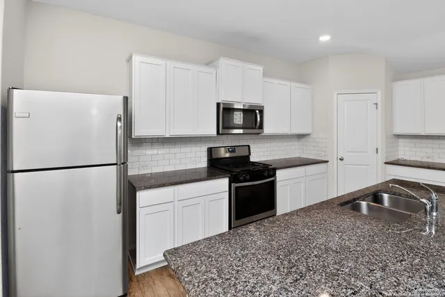 $1,895 | 13129 Needle Grass, San Antonio, TX 78254