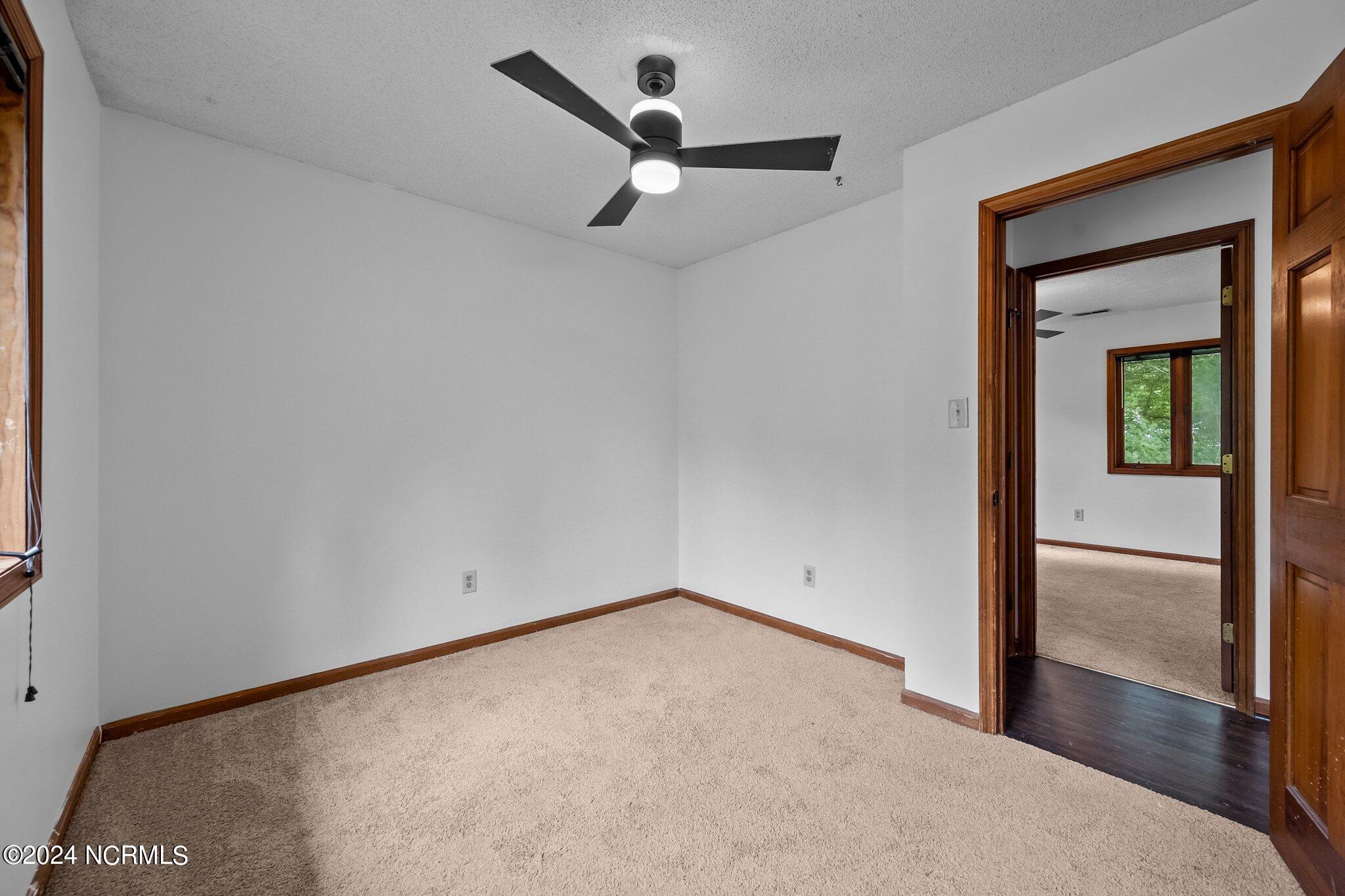 114 Riverbend Road Jacksonville, NC 28540 - Photo 27 of 46 27-web-or-mls-_Z726937