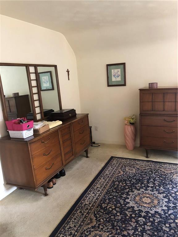 300 Radisson Road Pittsburgh, PA 15227 - Photo 14 of 31 a living room with furniture