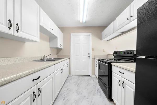 $1,800 | 608 McPherson Street, Bremen, GA 30110