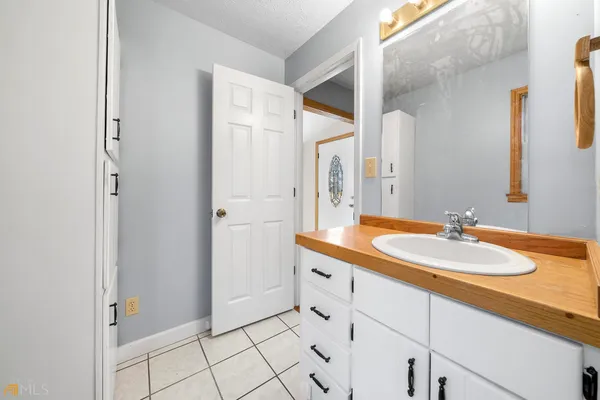$1,800 | 608 McPherson Street, Bremen, GA 30110