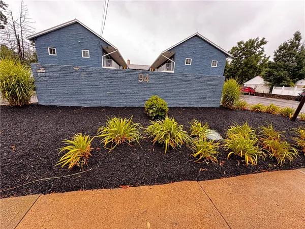 $165,000 | 94 Cowesett Avenue, West Warwick, RI 02893