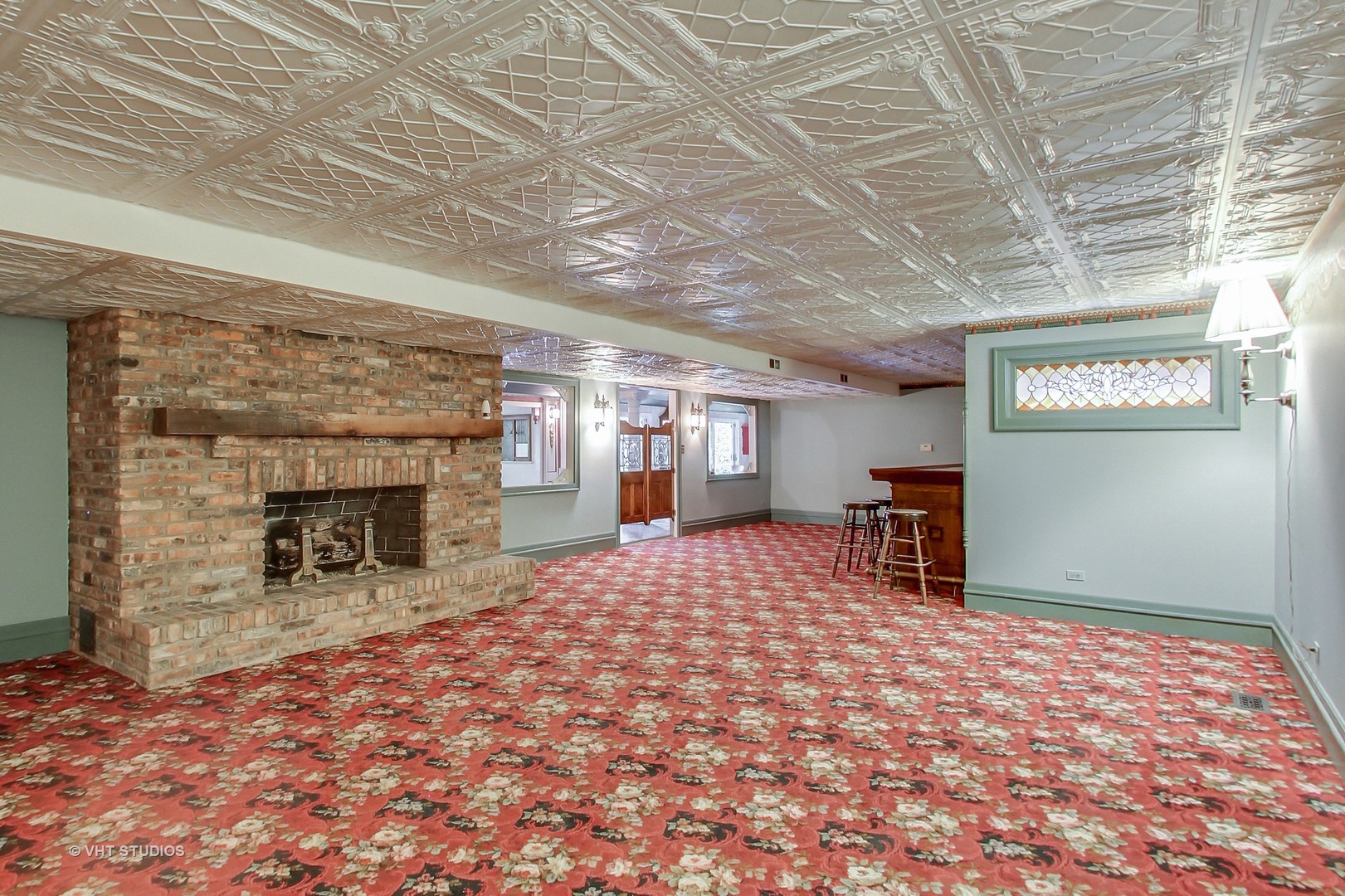 19 Marryat Road Trout Valley, IL 60013 - Photo 22 of 42 a room with furniture and a fireplace