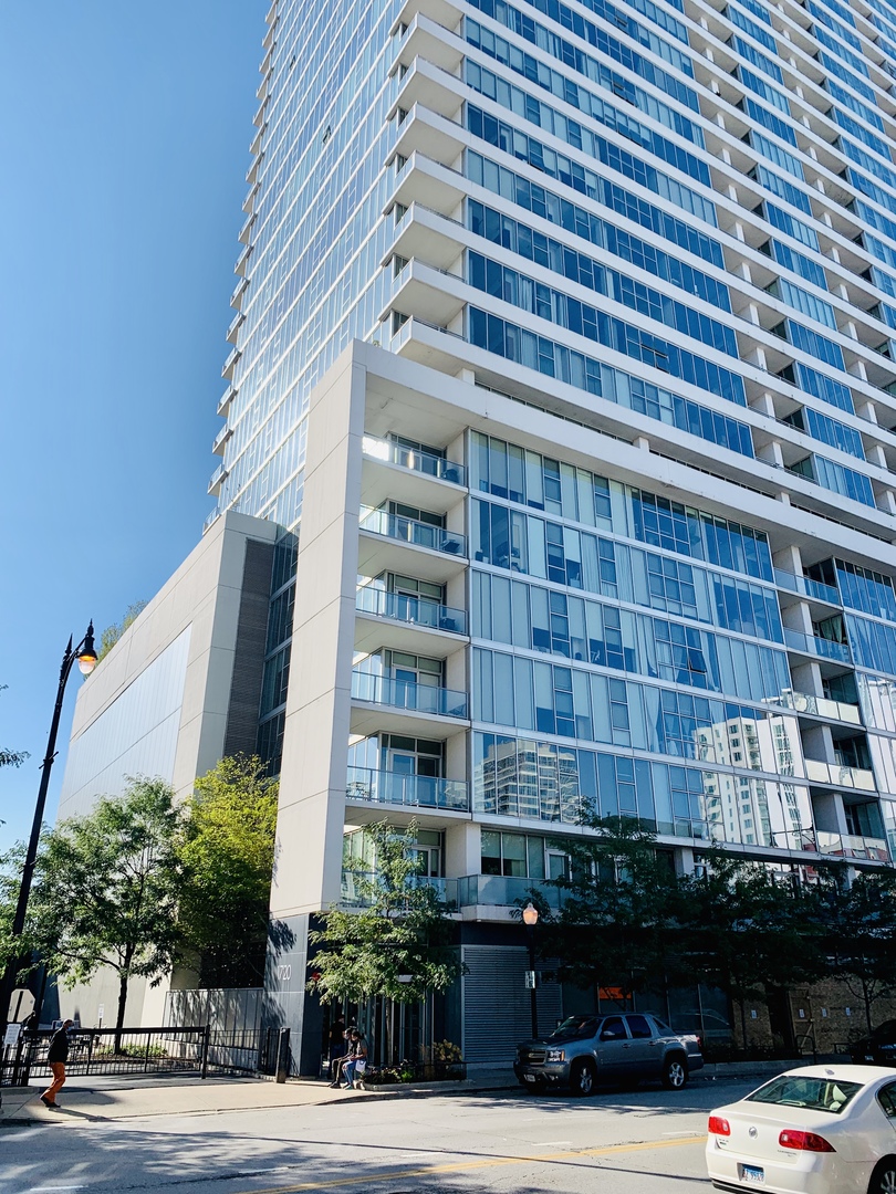 1720 South Michigan Ave Unit 701