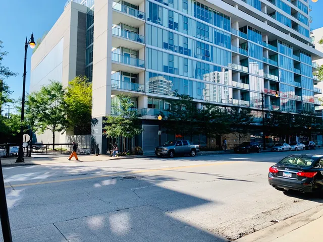 $470,000 | 1720 South Michigan Avenue, Unit 701, Chicago, IL 60616