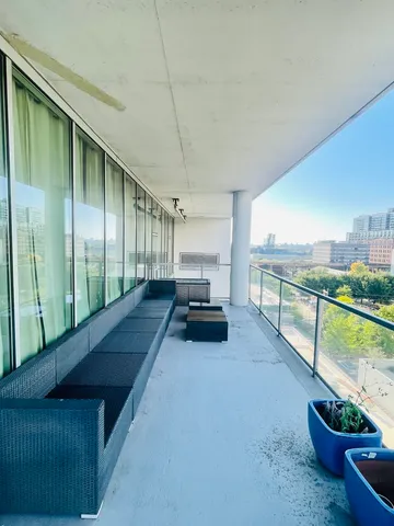 $470,000 | 1720 South Michigan Avenue, Unit 701, Chicago, IL 60616