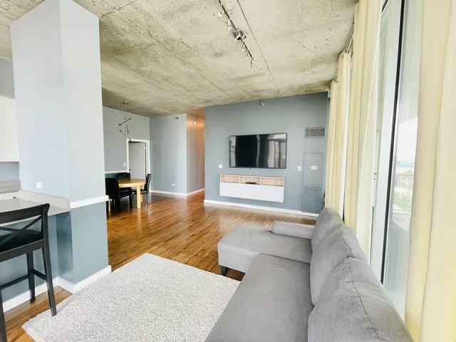 $470,000 | 1720 South Michigan Avenue, Unit 701, Chicago, IL 60616
