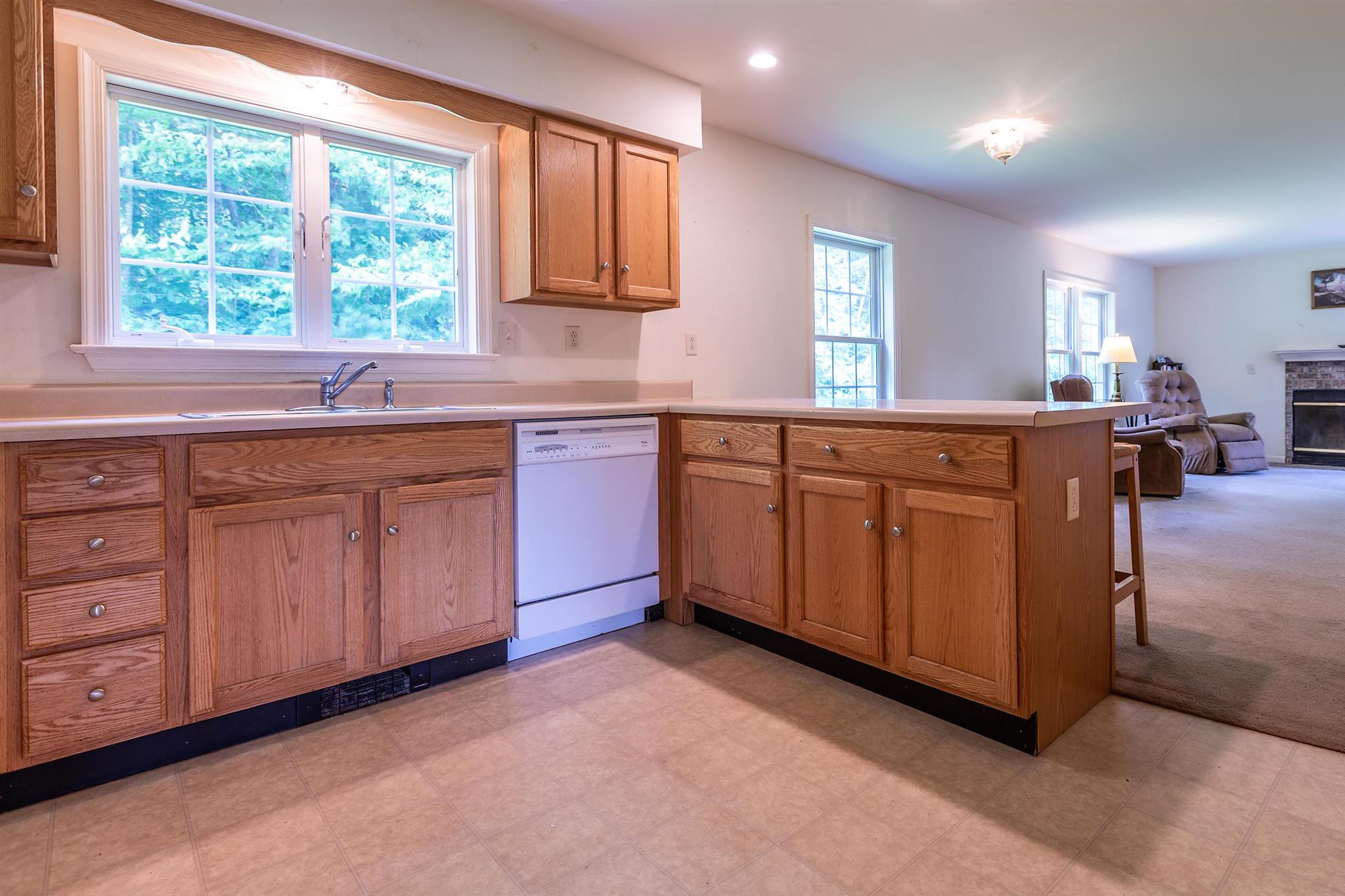 25 Beaver Street Winhall, VT 05340 - Photo 4 of 32