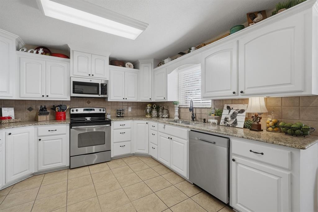 7018 Randy Avenue Abilene, TX 79606 - Photo 9 of 38