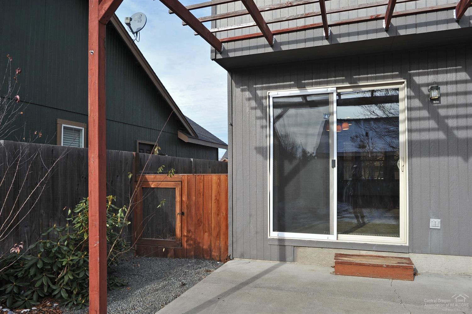 20584 Dylan Loop Bend, OR 97702 - Photo 12 of 20 Dog run on side of home!