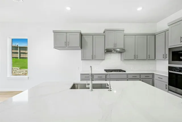 $499,990 | 143 Big Pne Crk Lane, Bastrop, TX 78602