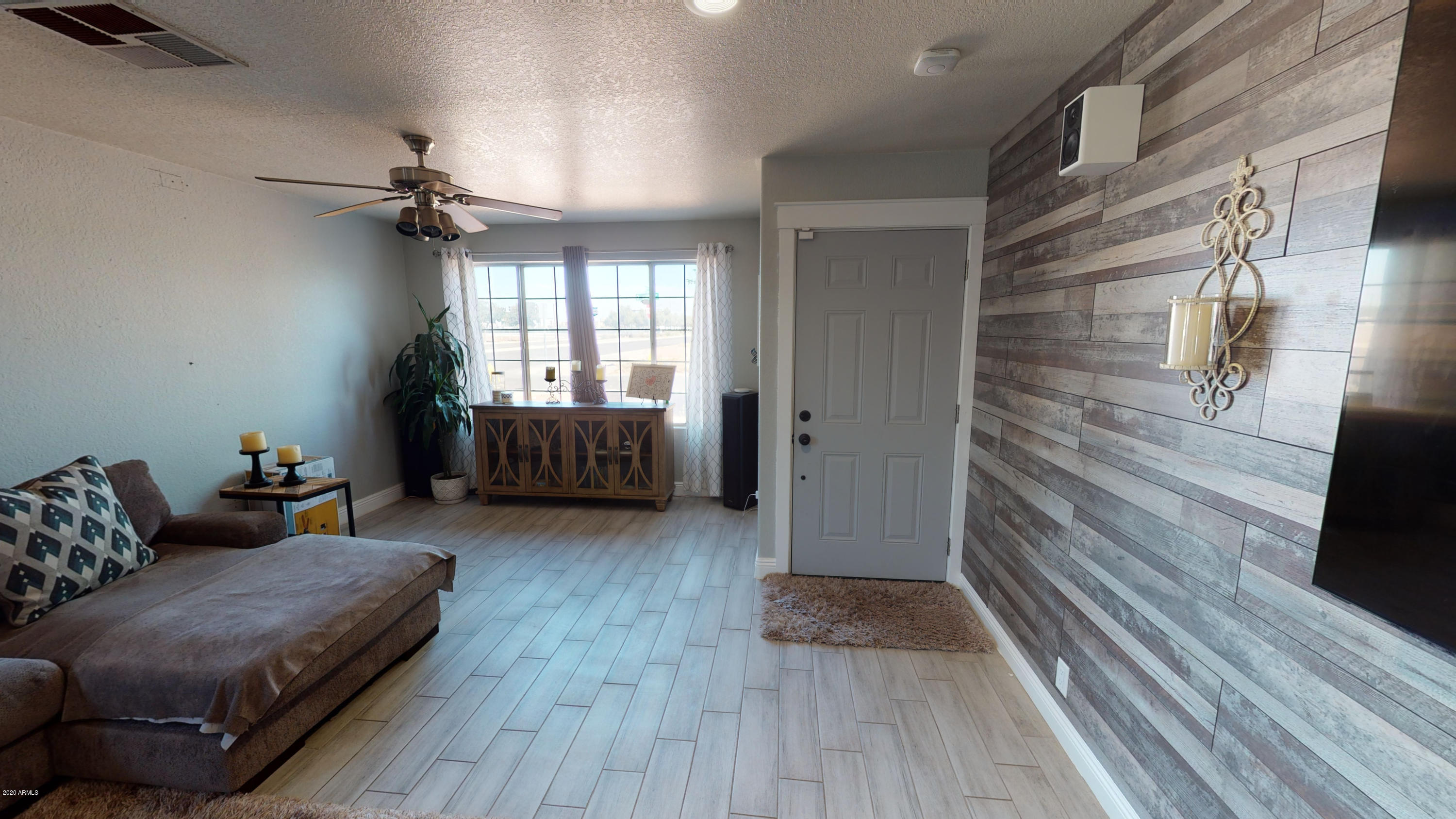 8979 West Ocotillo Road Glendale, AZ 85305 - Photo 3 of 16 Entry door