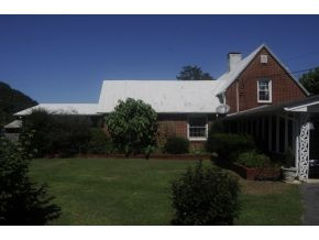 102 Bill Allen Road Elizabethton, TN 37643 - Photo 2 of 23 solid brick