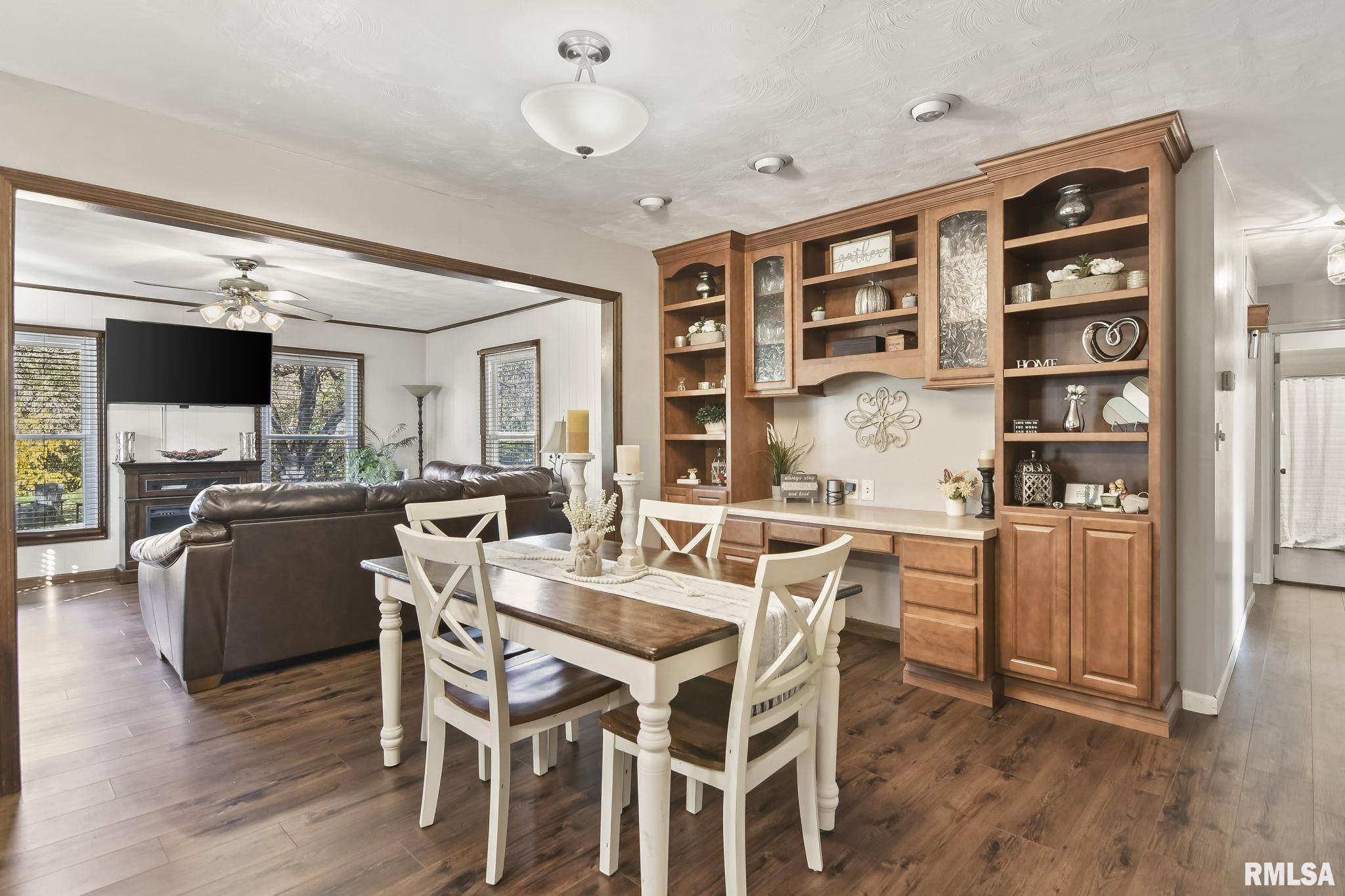 2331 Hampton Drive Springfield, IL 62704 - Photo 18 of 41 Gallery Image 18