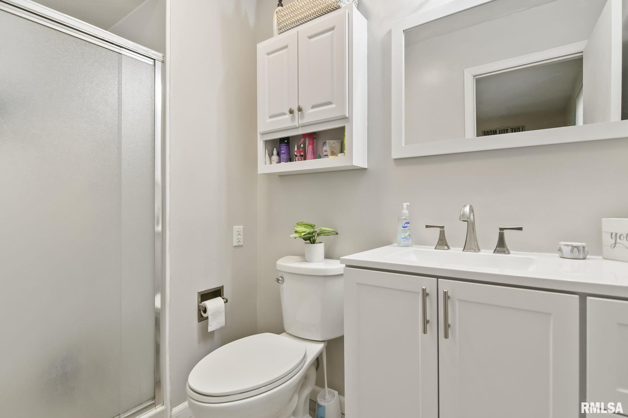 2331 Hampton Drive Springfield, IL 62704 - Photo 26 of 41 Gallery Image 26