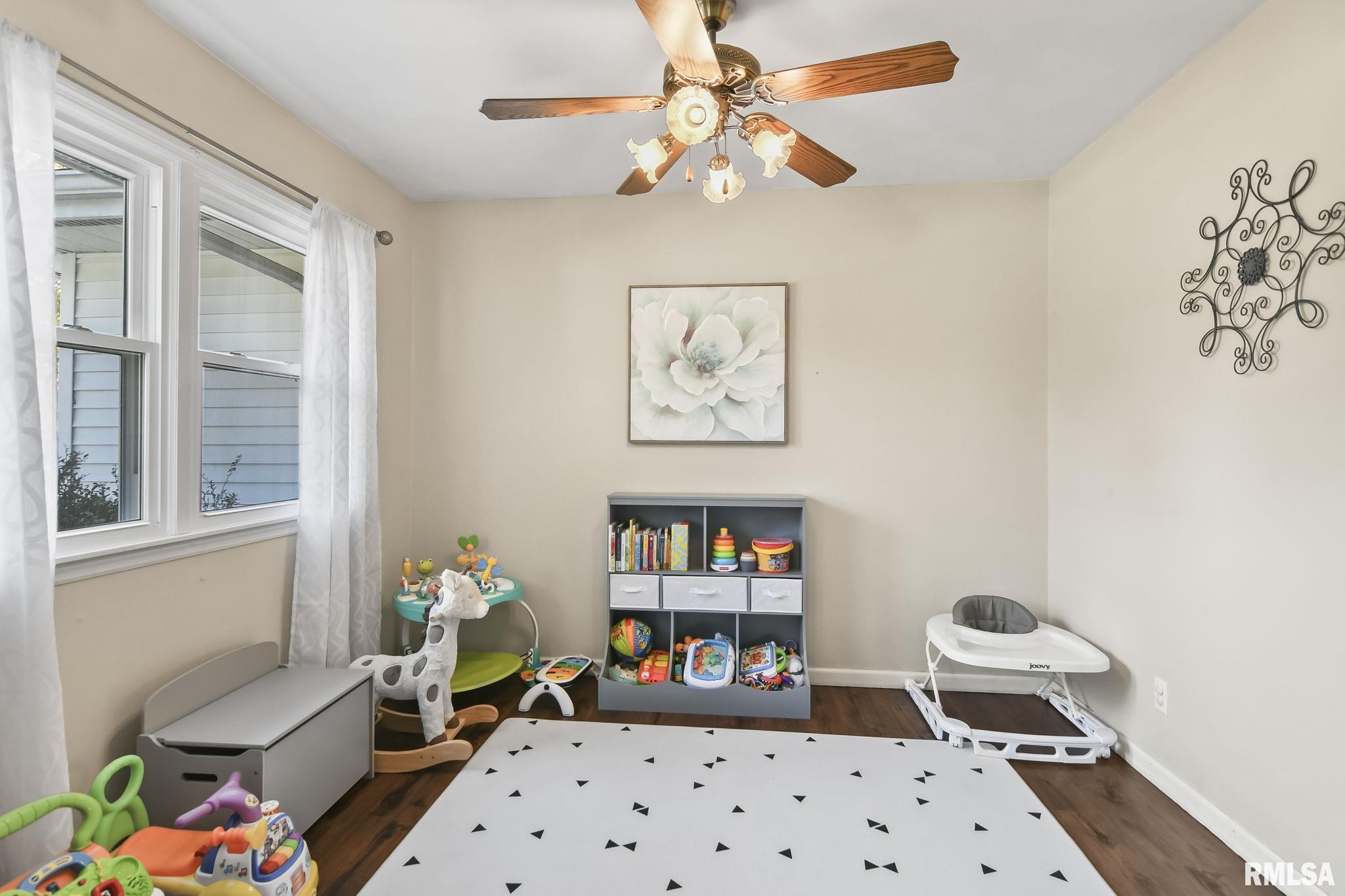 2331 Hampton Drive Springfield, IL 62704 - Photo 8 of 41 Gallery Image 8