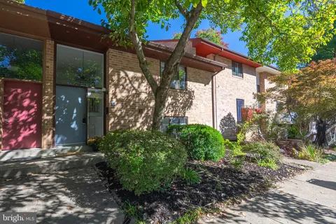 $610,000 | 11026 Saffold Way, Reston, VA 20190