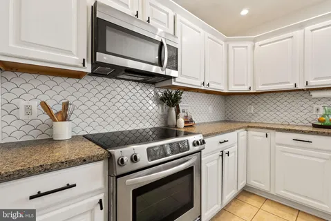 $610,000 | 11026 Saffold Way, Reston, VA 20190