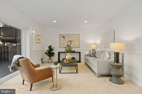 $610,000 | 11026 Saffold Way, Reston, VA 20190