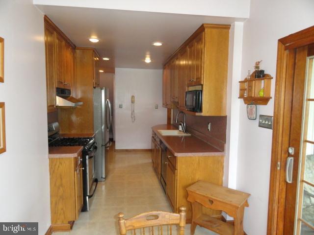 1556 Blackrock Road Swarthmore, PA 19081 - Photo 9 of 21 Gallery Image 9