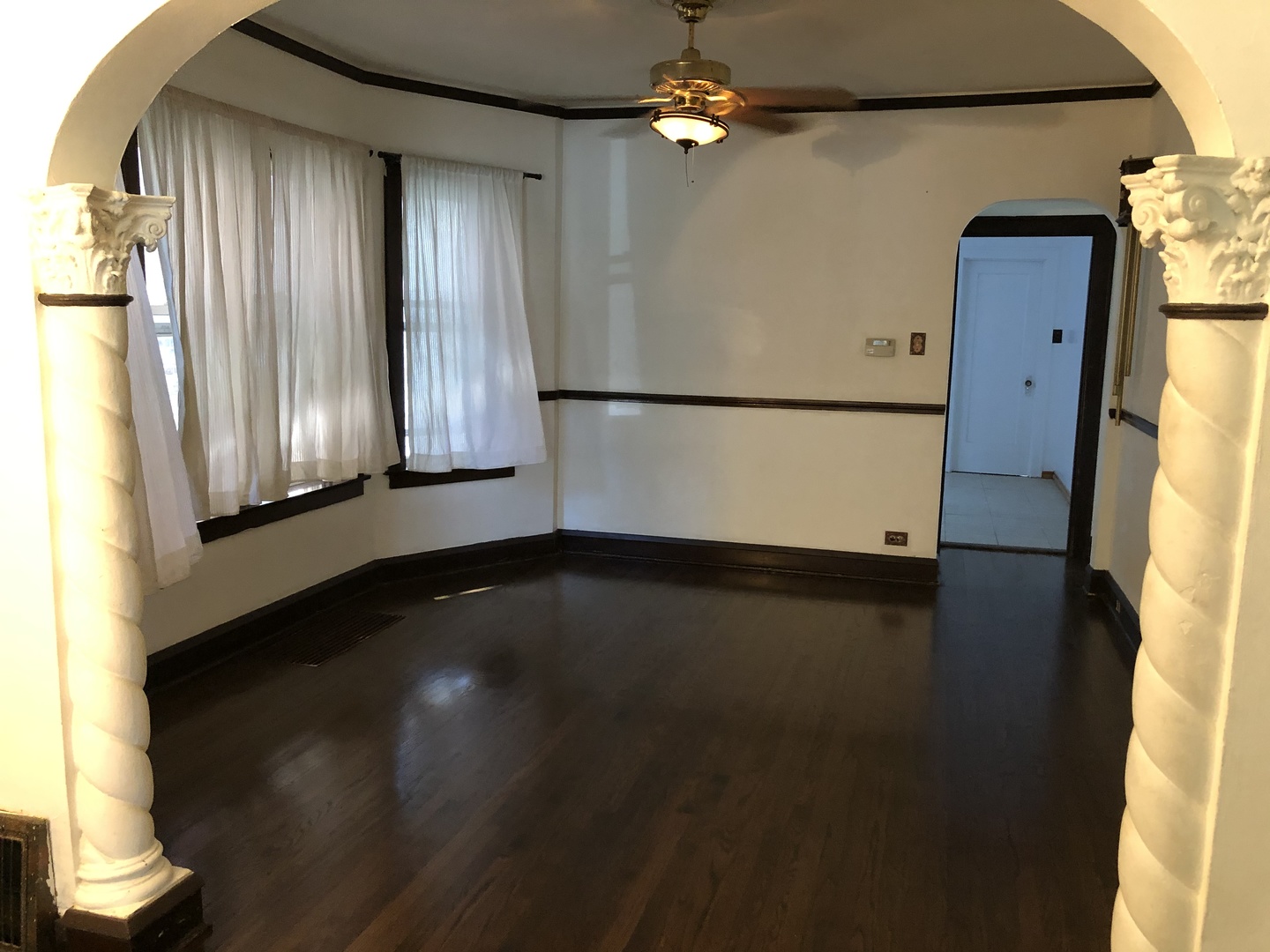 10854 South Normal Avenue Chicago, IL 60628 - Photo 6 of 21