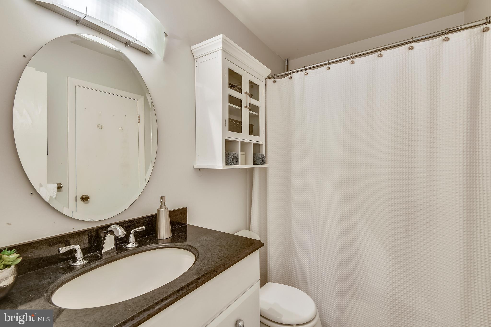 981 Shore Acres Road Arnold, MD 21012 - Photo 14 of 45 Main Level Full Bathroom
