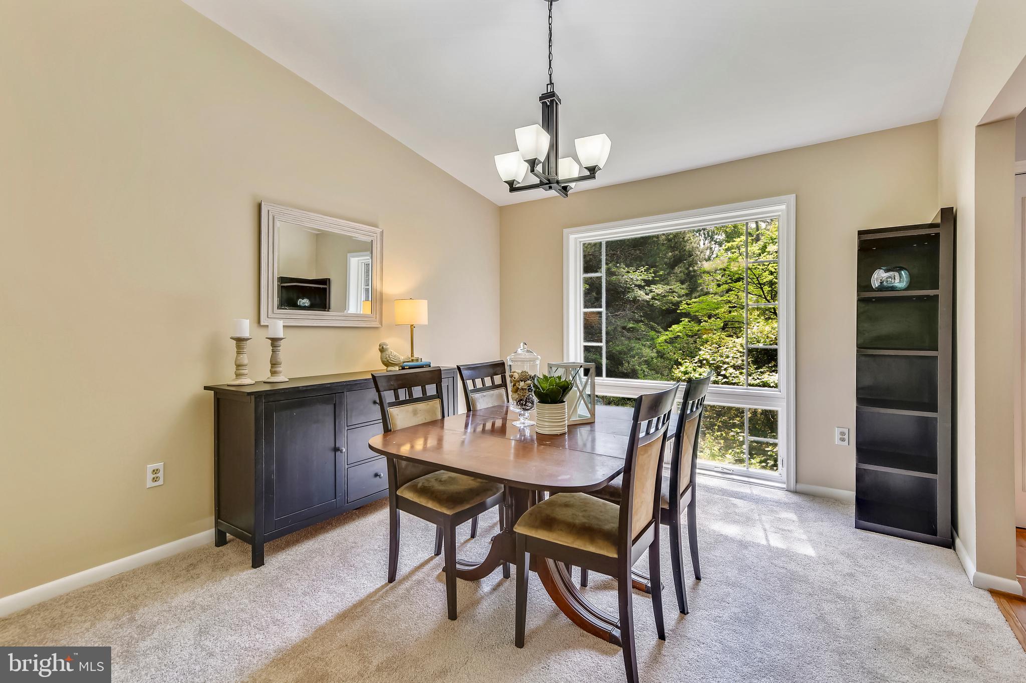 981 Shore Acres Road Arnold, MD 21012 - Photo 8 of 45 Dining Room with Oversized Window