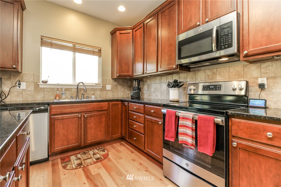 27637 256th Place Southeast Maple Valley, WA 98038 - Photo 12 of 40