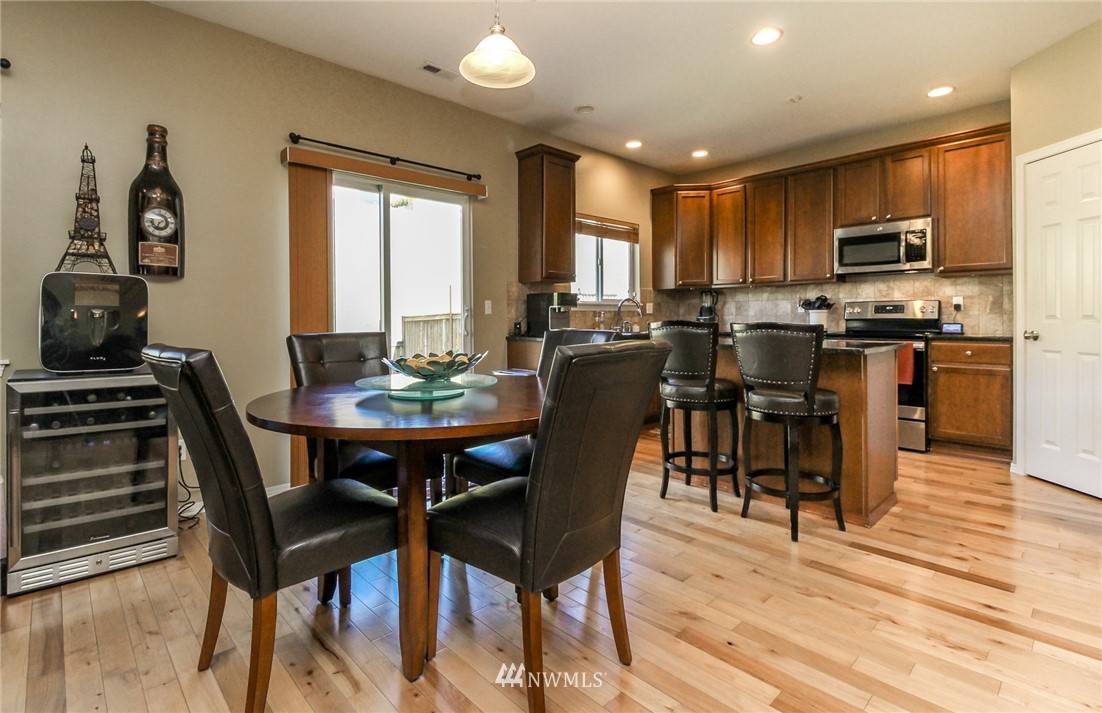 27637 256th Place Southeast Maple Valley, WA 98038 - Photo 16 of 40