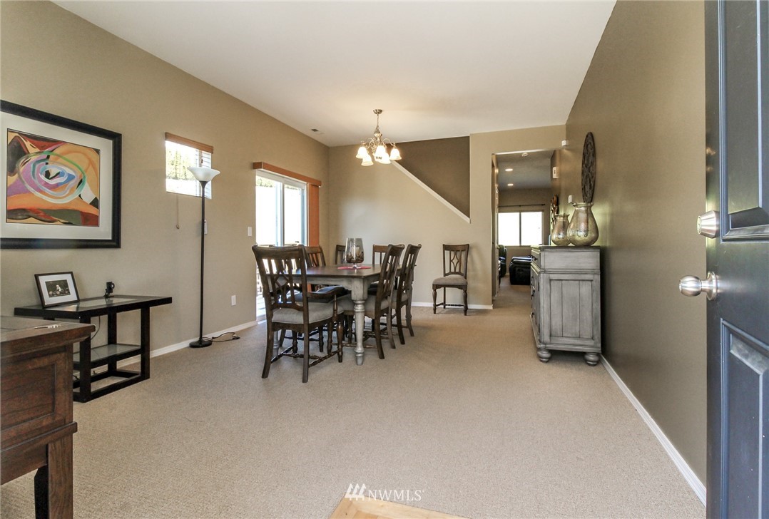 27637 256th Place Southeast Maple Valley, WA 98038 - Photo 6 of 40