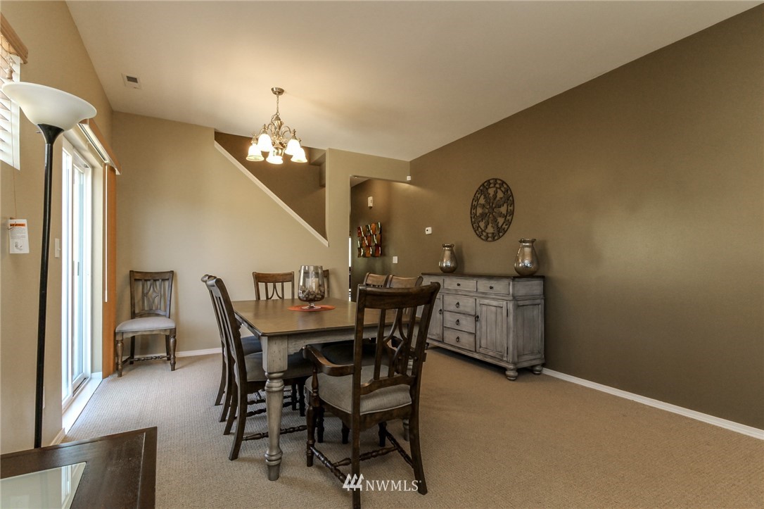 27637 256th Place Southeast Maple Valley, WA 98038 - Photo 8 of 40