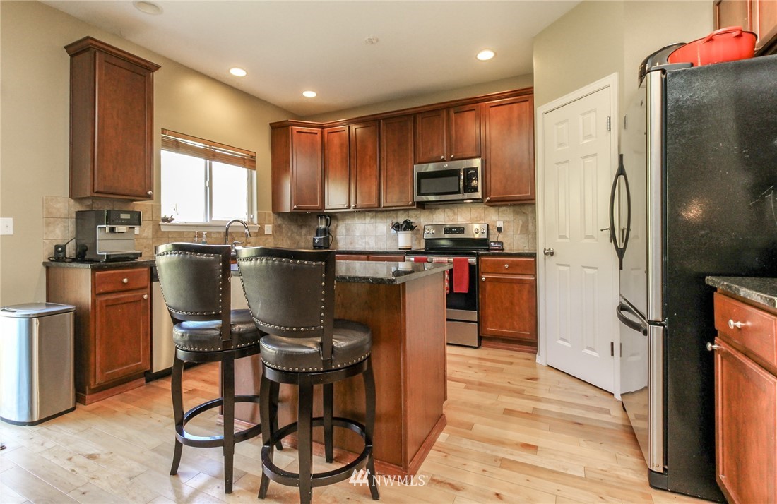 27637 256th Place Southeast Maple Valley, WA 98038 - Photo 9 of 40