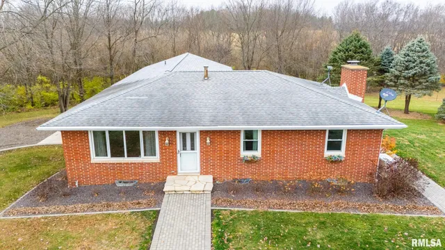 $355,000 | 6065 Locust Road, Delavan, IL 61734