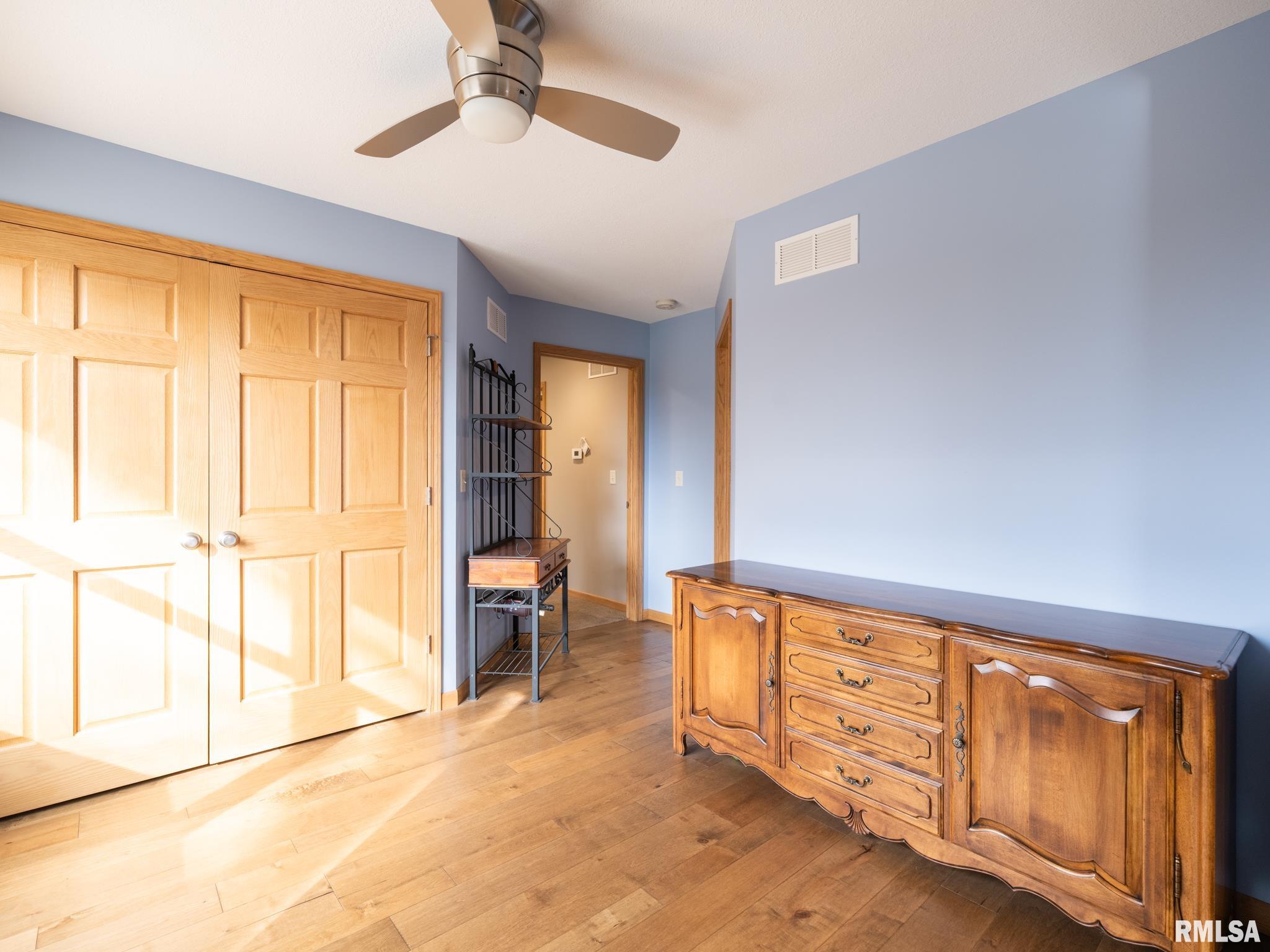 6065 Locust Road Delavan, IL 61734 - Photo 12 of 52