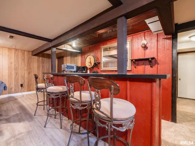 $355,000 | 6065 Locust Road, Delavan, IL 61734