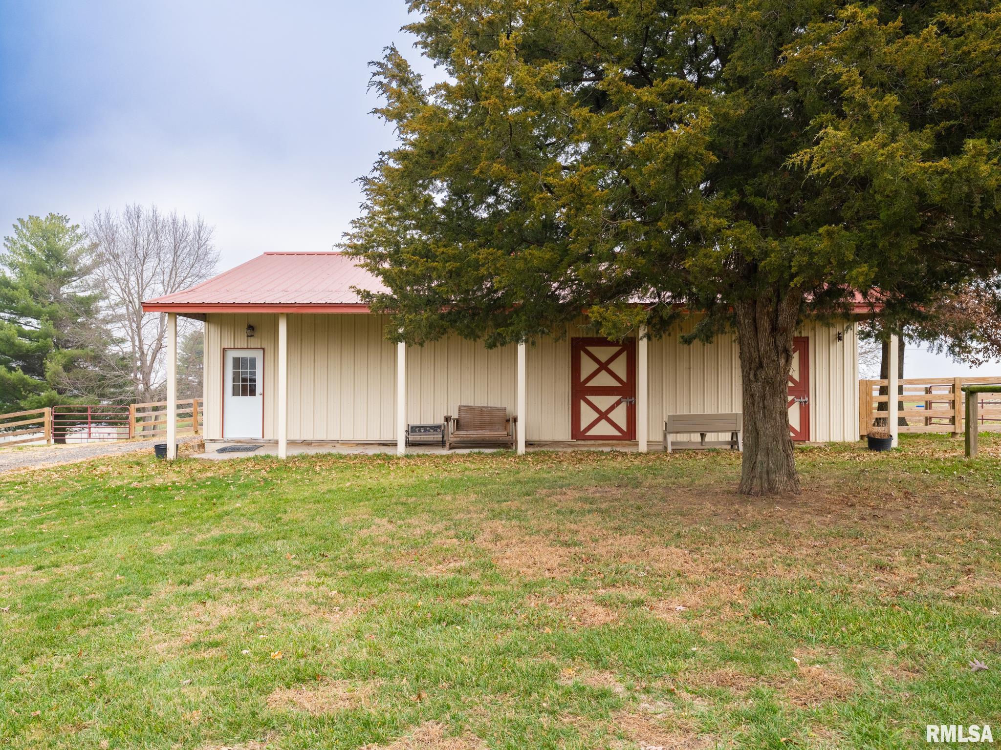 6065 Locust Road Delavan, IL 61734 - Photo 40 of 52