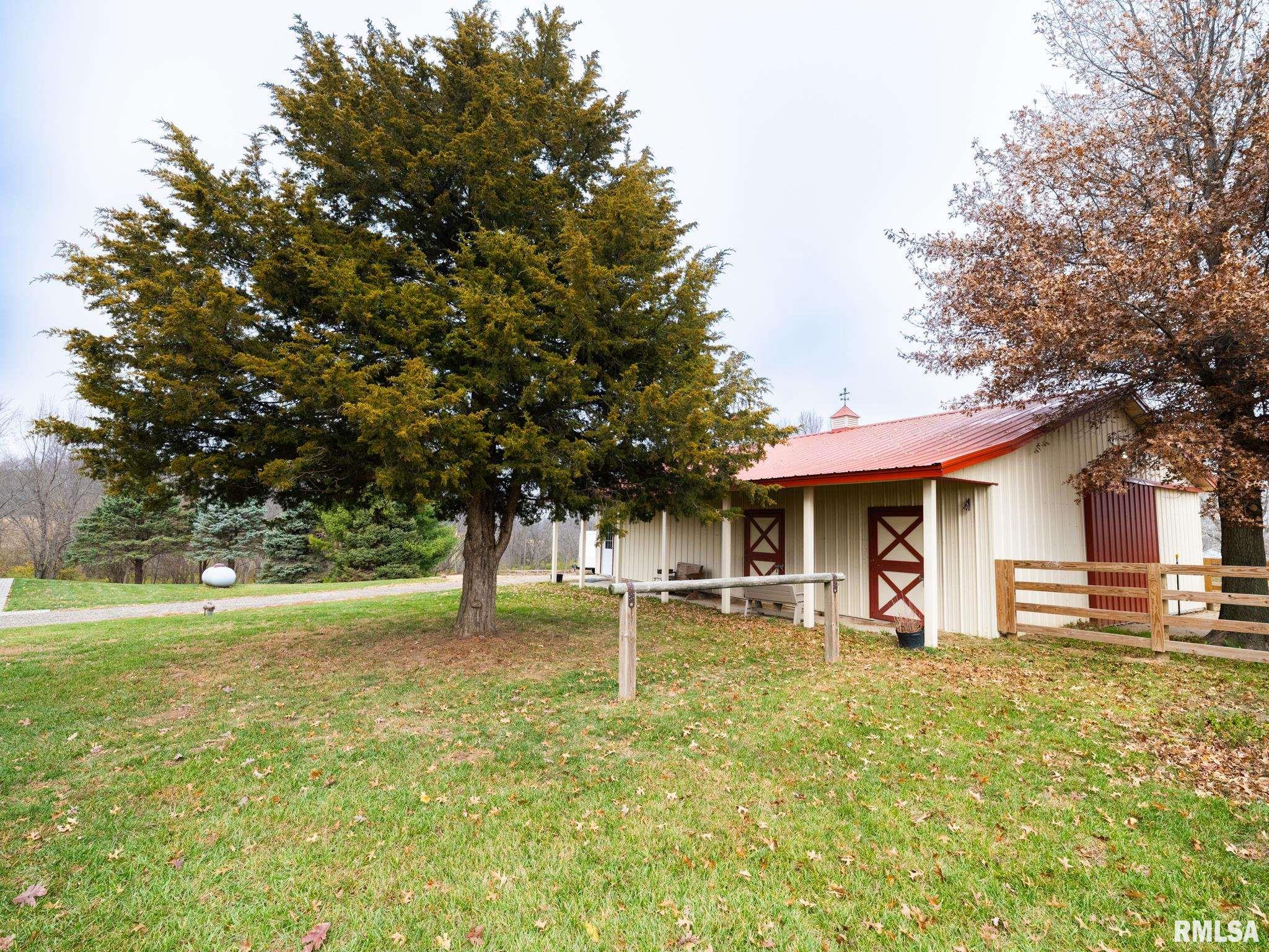 6065 Locust Road Delavan, IL 61734 - Photo 41 of 52