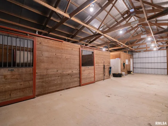 $355,000 | 6065 Locust Road, Delavan, IL 61734