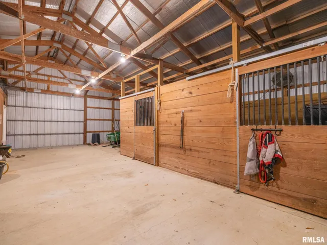 $355,000 | 6065 Locust Road, Delavan, IL 61734