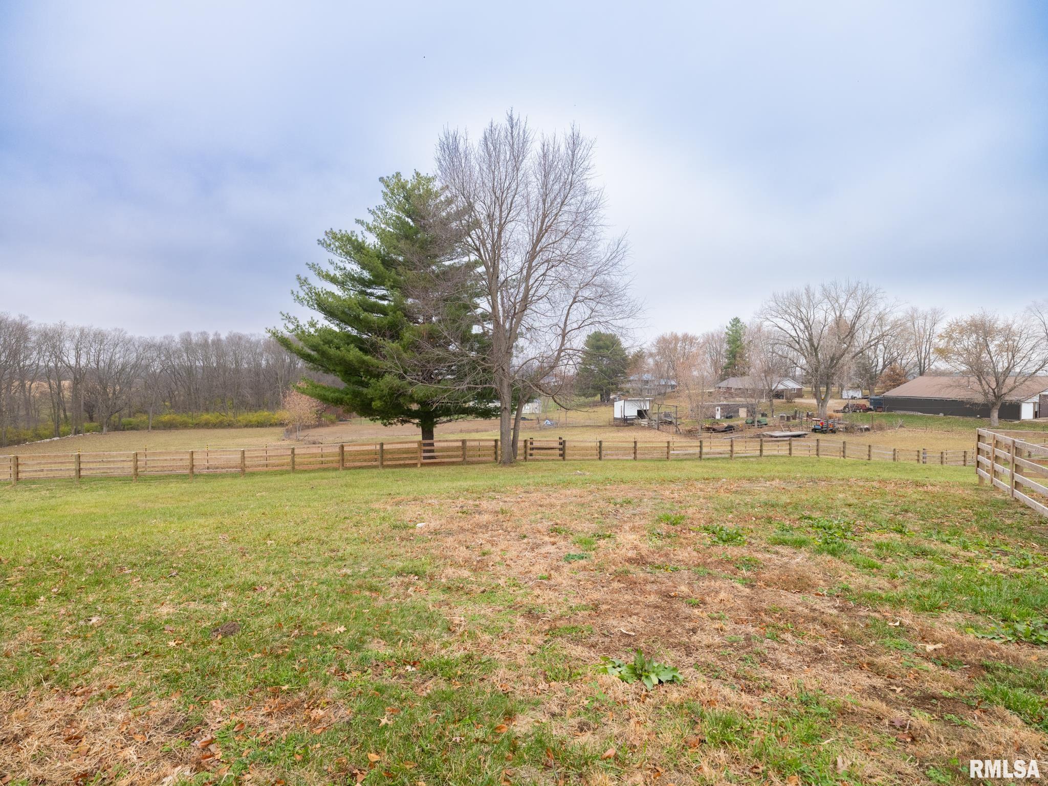 6065 Locust Road Delavan, IL 61734 - Photo 48 of 52