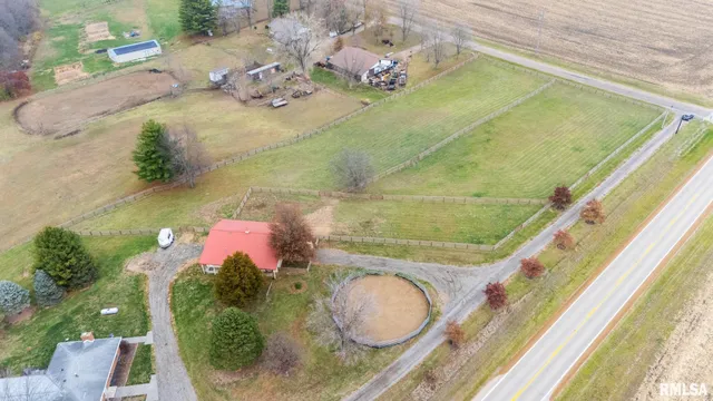 $355,000 | 6065 Locust Road, Delavan, IL 61734