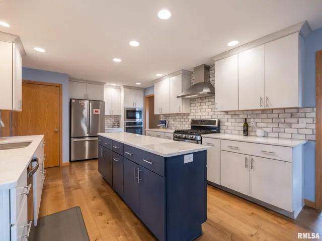 $355,000 | 6065 Locust Road, Delavan, IL 61734