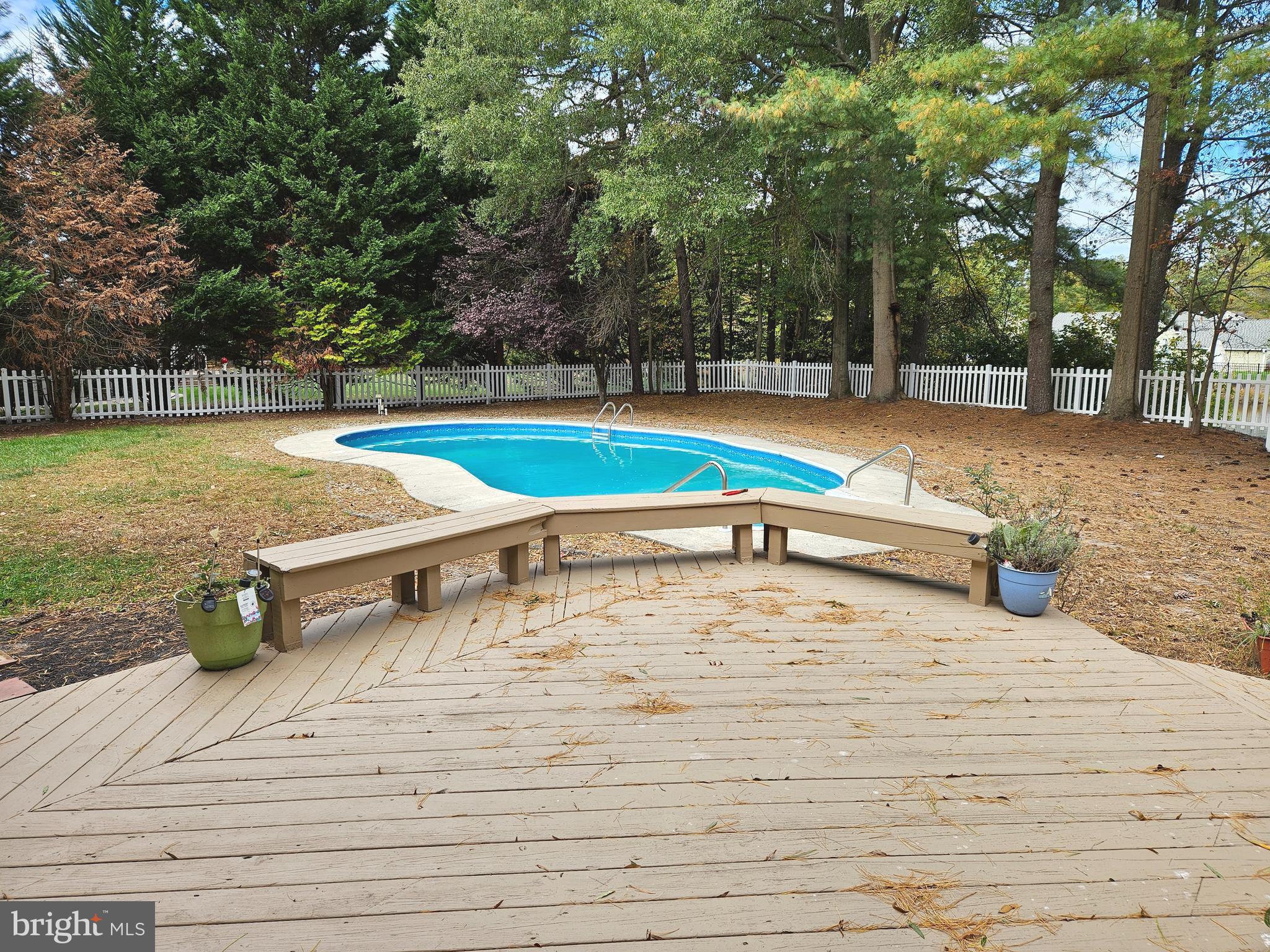 120 Bracken Road Medford, NJ 08055 - Photo 33 of 35 Backyard Deck