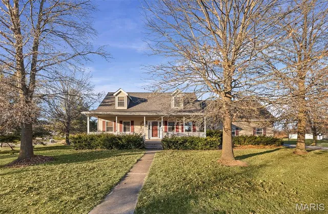 $445,000 | 8847 New Athens Darmstadt Road, New Athens, IL 62264