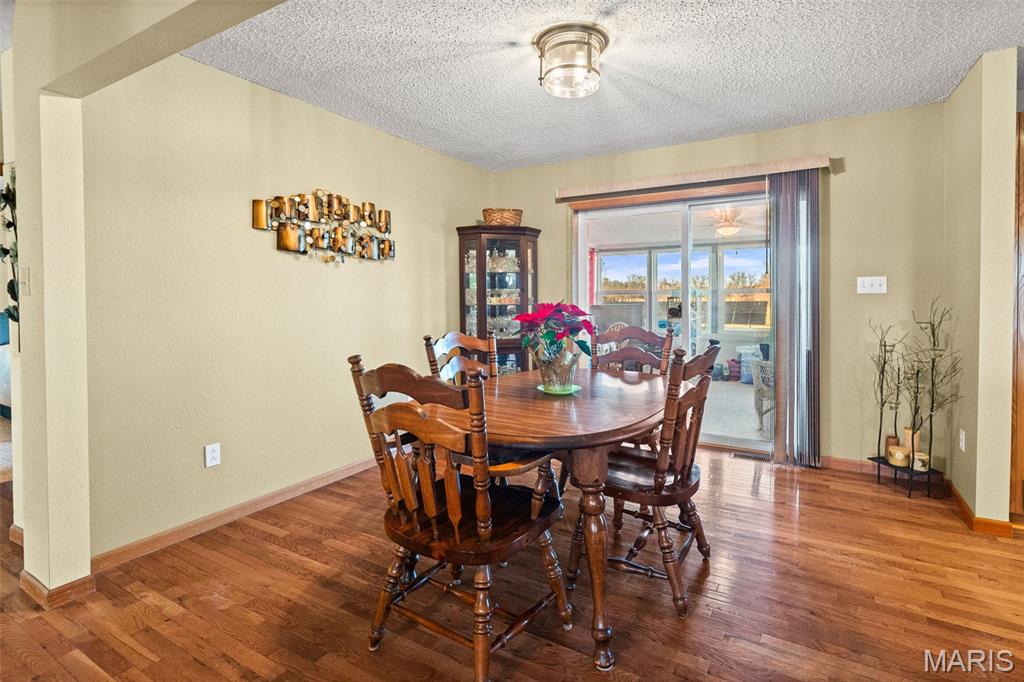 8847 New Athens Darmstadt Road New Athens, IL 62264 - Photo 23 of 63